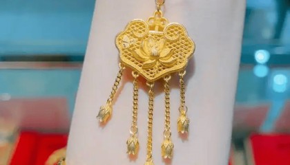 红双囍金楼推荐3款简约精致黄金小戒指