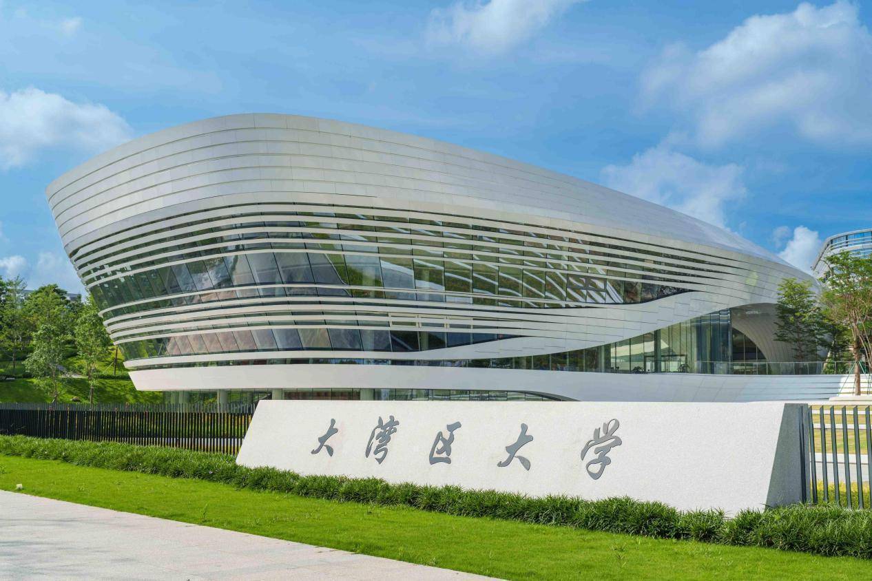 别轻言新型大学“拳打985，脚踢211”