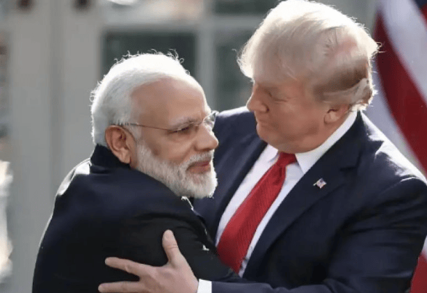 特朗普对中国的态度已变,万斯:正考虑对华加税?普京迅速反应过来:3年多的仗不能白打