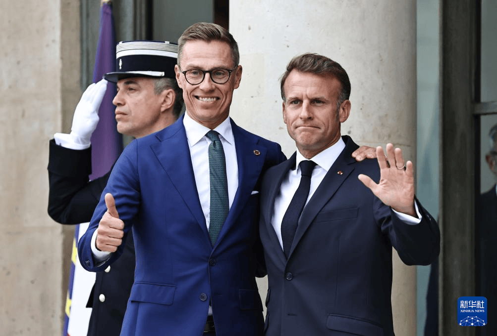 马克龙:法英等26国将向乌克兰部署军队