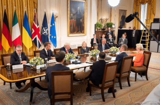 九三阅兵刚结束,欧盟突然很不满,放话欧洲必须担当主角,中方回应12个字,信号强烈!