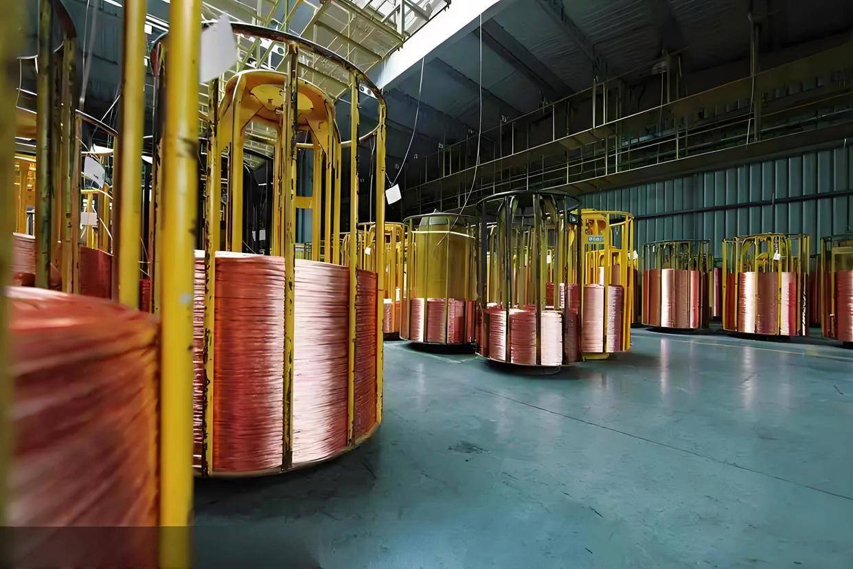 美国铜价一夜暴跌20%,全球铜市巨震开始,今日最新价格及行情